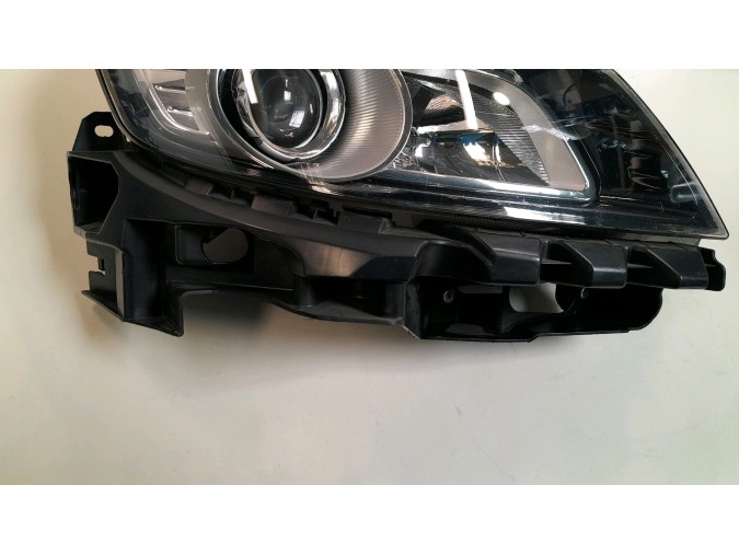 FARO DELANTERO DERECHO RENAULT MÉGANE SCÉNIC 2009