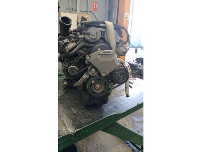 MOTOR CON ACCESORIOS Y CAJA DE CAMBIOS OPEL MERIVA