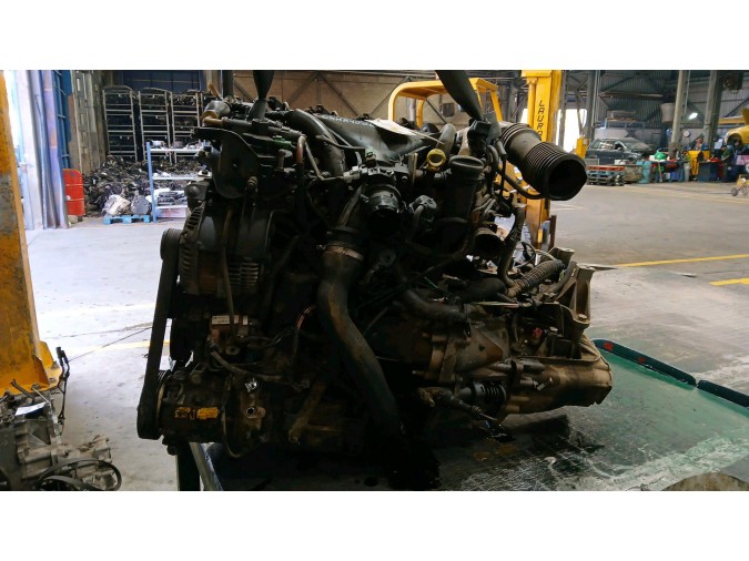 MOTOR CON ACCESORIOS Y CAJA DE CAMBIOS PEUGEOT 607 2006