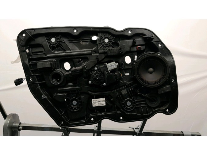 ELEVALUNAS DELANTERO IZQUIERDO KIA CEED 2015