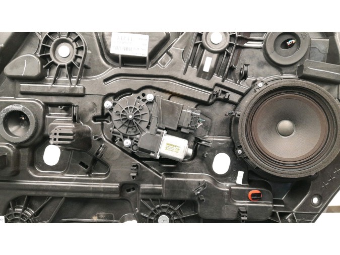 ELEVALUNAS DELANTERO DERECHO KIA CEED 2015