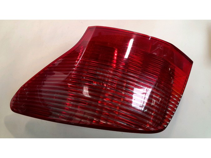 PILOTO TRASERO DERECHO PEUGEOT 407 2008