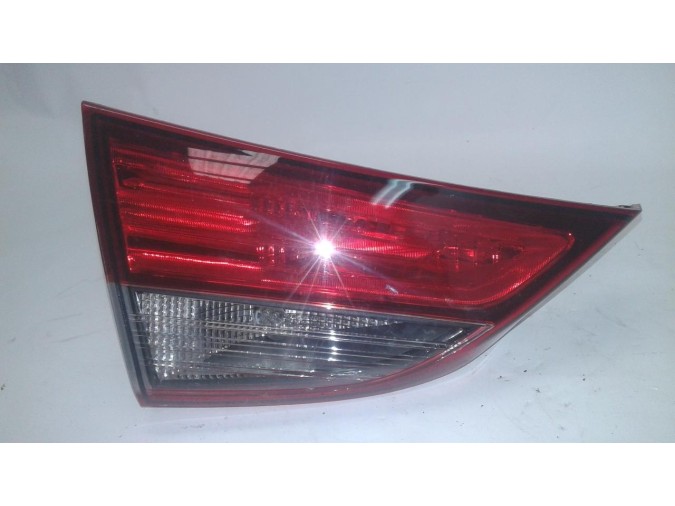 PILOTO TRASERO IZQUIERDO HYUNDAI ELANTRA 2015