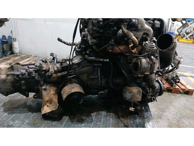 MOTOR CON ACCESORIOS Y CAJA DE CAMBIOS VOLKSWAGEN PASSAT 2002