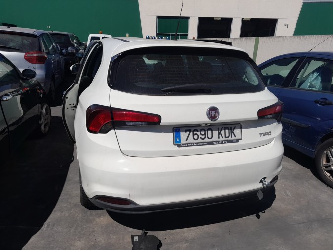PILOTO TRASERO IZQUIERDO FIAT TIPO 2017