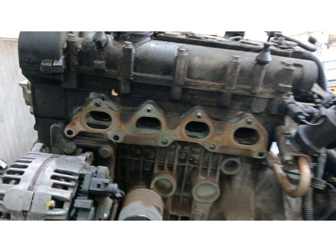 MOTOR CON ACCESORIOS Y CAJA DE CAMBIOS SEAT CORDOBA 2003