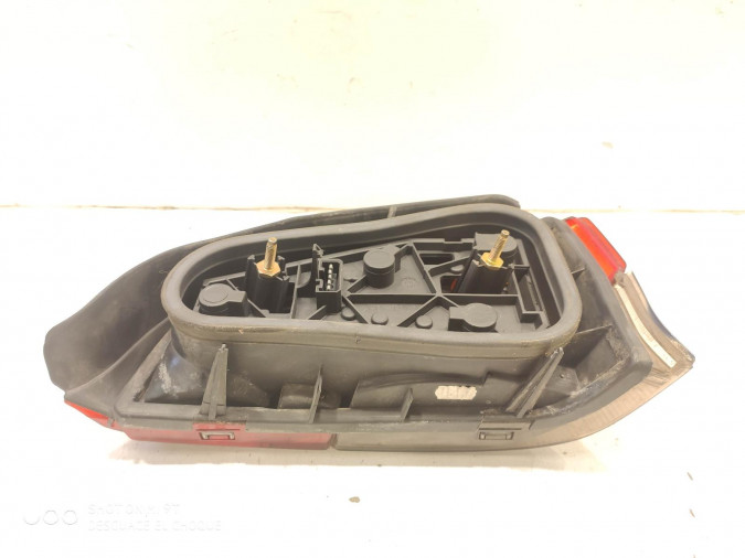 PILOTO TRASERO IZQUIERDO PEUGEOT 106 1994