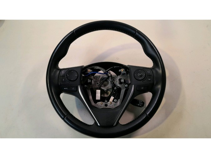 VOLANTE TOYOTA AURIS 2016