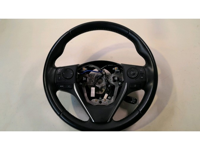 VOLANTE TOYOTA AURIS 2016
