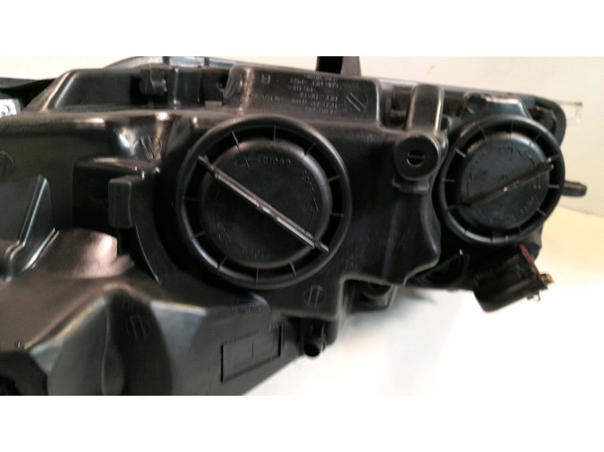 FARO DELANTERO DERECHO OPEL INSIGNIA 2009