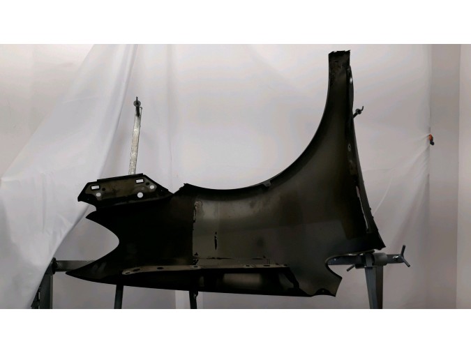 ALETA DELANTERA IZQUIERDA VOLKSWAGEN TOURAN NEGRA 2009