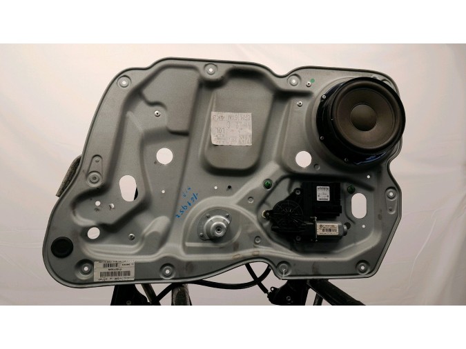 ELEVALUNAS DELANTERO DERECHO VOLKSWAGEN TOURAN 2009