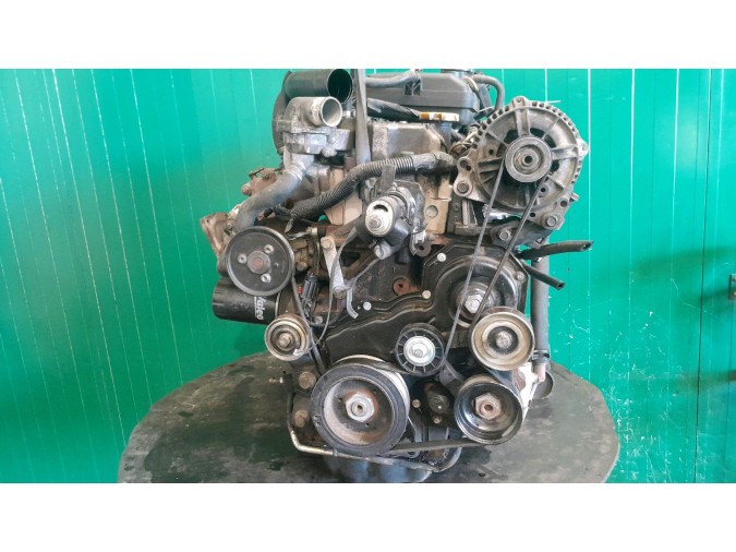 MOTOR CON ACCESORIOS Y CAJA DE CAMBIOS CHRYSLER GRAND VOYAGER V 2002