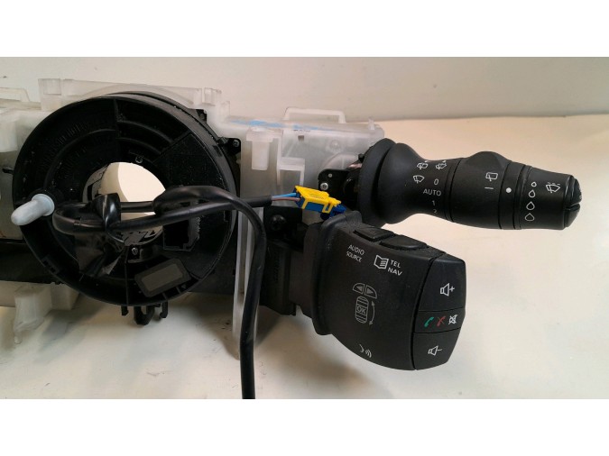 MANDO MULTIFUNCION RENAULT MÉGANE 2010