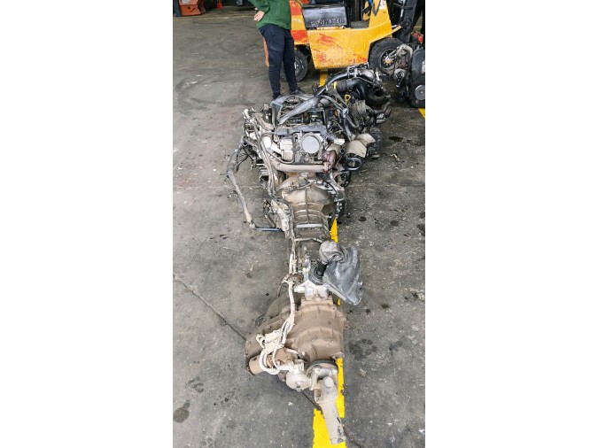 MOTOR CON ACCESORIOS SIN CAJA DE CAMBIOS KIA SORENTO 2007