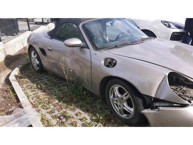 REFUERZO PARAGOLPES DELANTERO PORSCHE BOXSTER 2001
