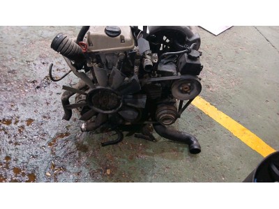 MOTOR CON ACCESORIOS Y CAJA DE CAMBIOS MERCEDES E 300 TURBODIESEL 2002