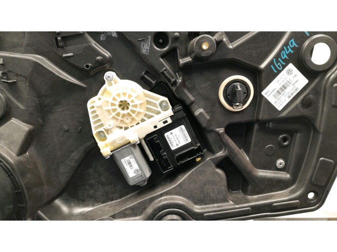 ELEVALUNAS DELANTERO DERECHO VOLKSWAGEN GOLF 2011