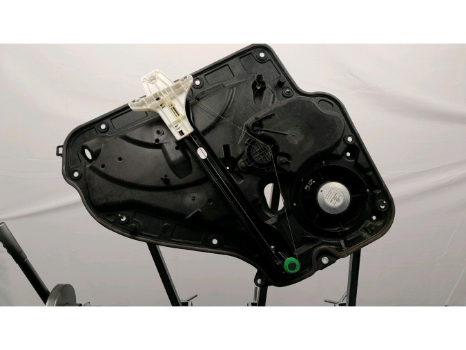 ELEVALUNAS TRASERO DERECHO VOLKSWAGEN GOLF 2011