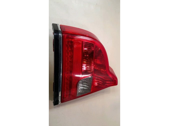 PILOTO TRASERO IZQUIERDO VOLVO S80 2004