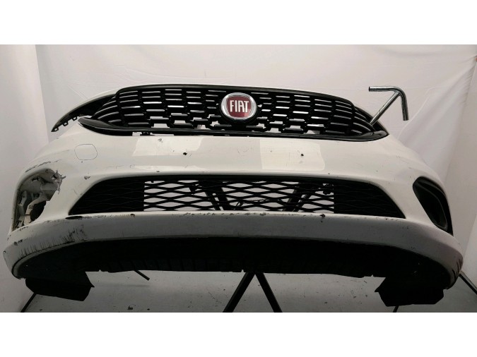 PARAGOLPES DELANTERO FIAT TIPO BLANCO 2018