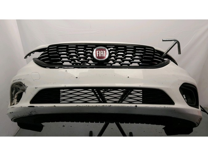 PARAGOLPES DELANTERO FIAT TIPO BLANCO 2018