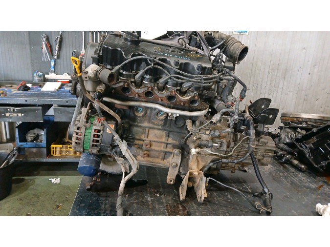 MOTOR CON ACCESORIOS Y CAJA DE CAMBIOS HYUNDAI ACCENT 2001