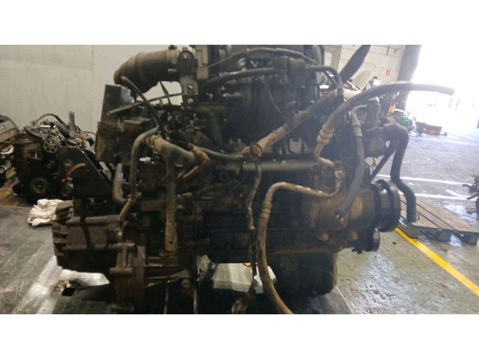 MOTOR CON ACCESORIOS Y CAJA DE CAMBIOS HYUNDAI ACCENT 2001