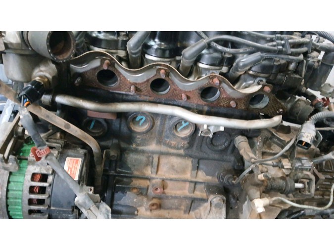 MOTOR CON ACCESORIOS Y CAJA DE CAMBIOS HYUNDAI ACCENT 2001