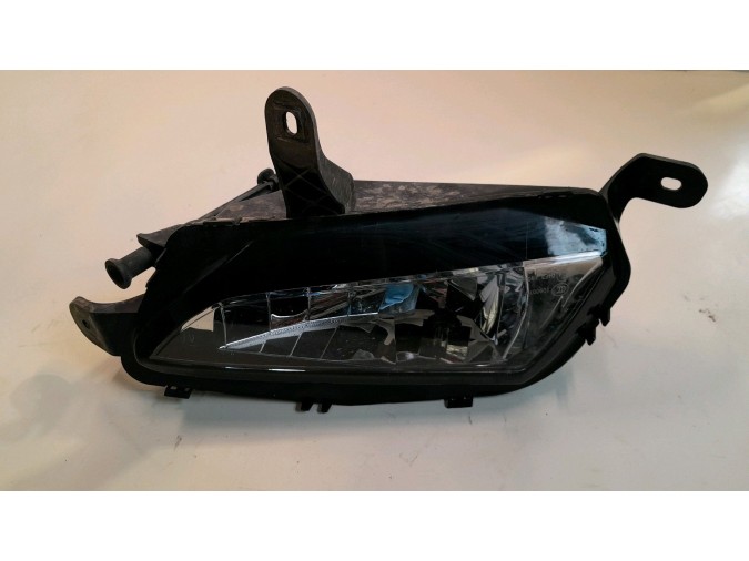 FARO ANTINIEBLA DERECHO OPEL ASTRA 2016