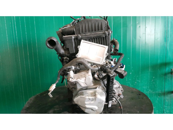 MOTOR CON ACCESORIOS Y CAJA DE CAMBIOS PEUGEOT 108