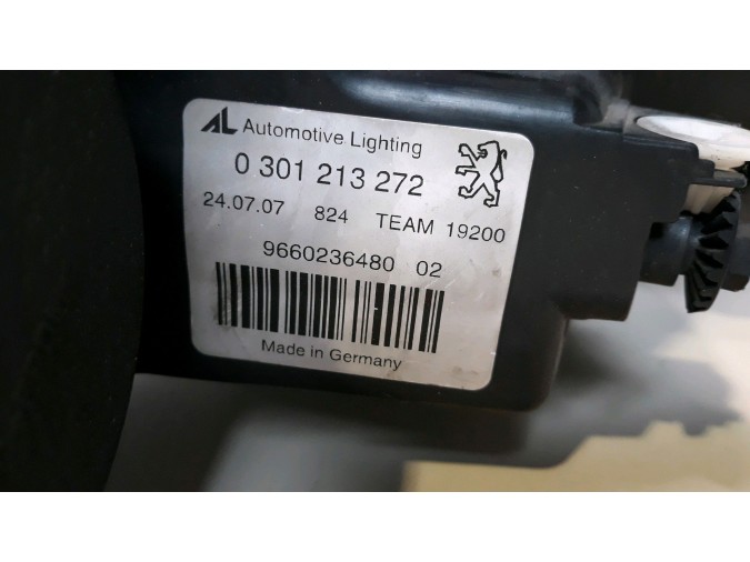 FARO DELANTERO DERECHO PEUGEOT 407 2010