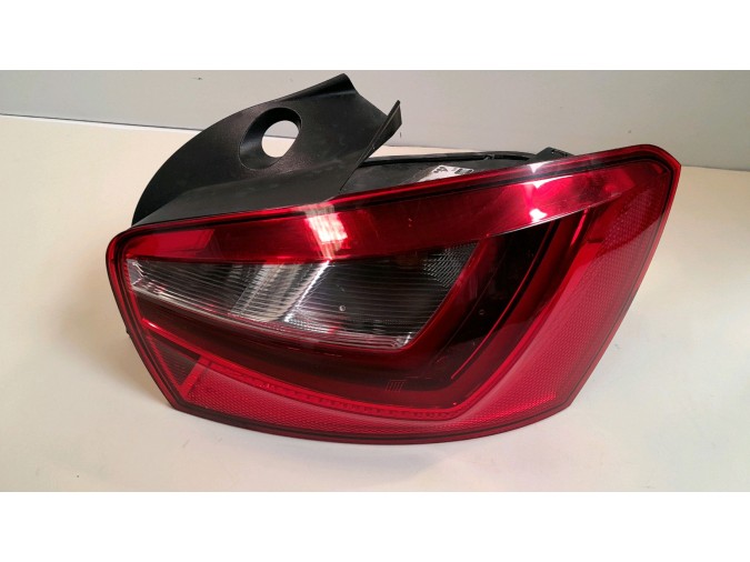 PILOTO TRASERO DERECHO SEAT IBIZA 2015