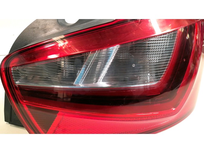 PILOTO TRASERO DERECHO SEAT IBIZA 2015
