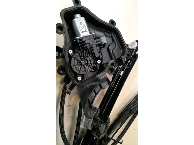ELEVALUNAS DELANTERO IZQUIERDO SEAT IBIZA 2015