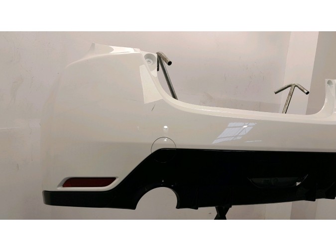 PARAGOLPES TRASERO TOYOTA YARIS GR BLANCO 2022