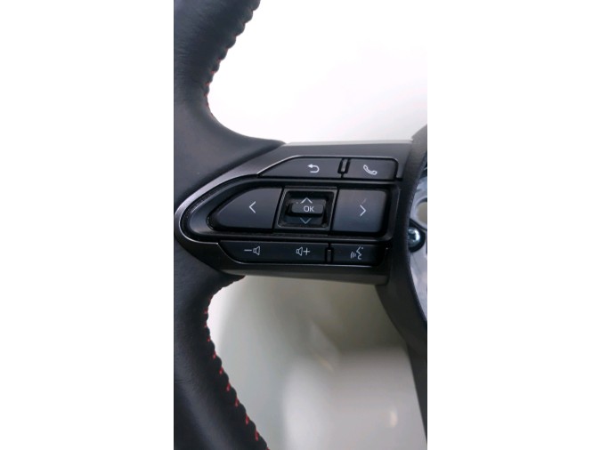 VOLANTE TOYOTA YARIS GR NEGRO / ROJO 2022