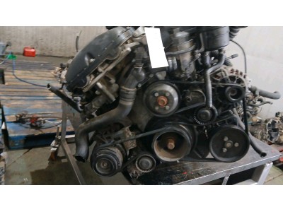 MOTOR CON ACCESORIOS Y CAJA DE CAMBIOS BMW 320I 2001