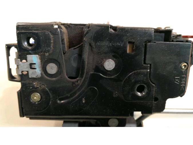 CERRADURA PUERTA DELANTERA DERECHA AUDI A3 2004