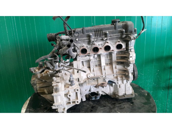 MOTOR CON ACCESORIOS Y CAJA DE CAMBIOS KIA VENGA