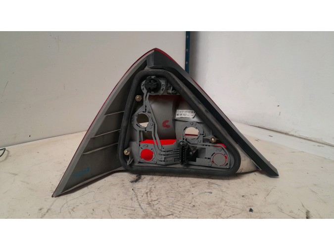 PILOTO TRASERO DERECHO MERCEDES SLK 200 1996