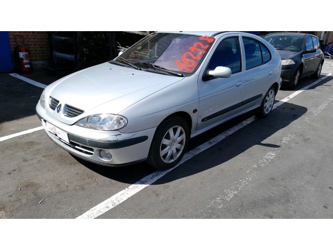 Radiador motor RENAULT MÉGANE 2002