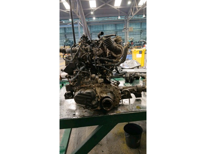 MOTOR CON ACCESORIOS Y CAJA DE CAMBIOS TOYOTA RAV4 2001