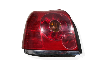 PILOTO TRASERO IZQUIERDO TOYOTA AVENSIS 2004