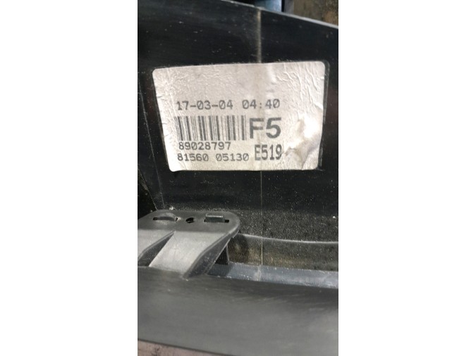 PILOTO TRASERO IZQUIERDO TOYOTA AVENSIS 2004