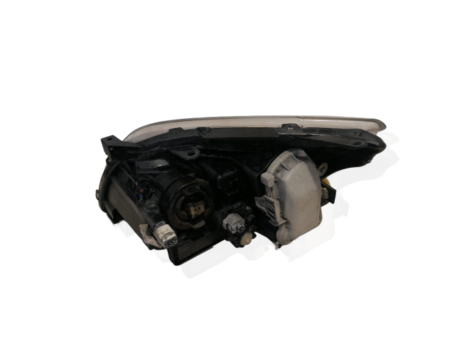 FARO DELANTERO DERECHO TOYOTA AVENSIS 2004