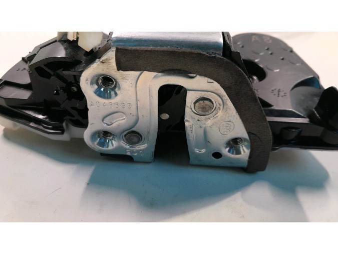 CERRADURA PUERTA DELANTERA IZQUIERDA TOYOTA PRIUS 2019