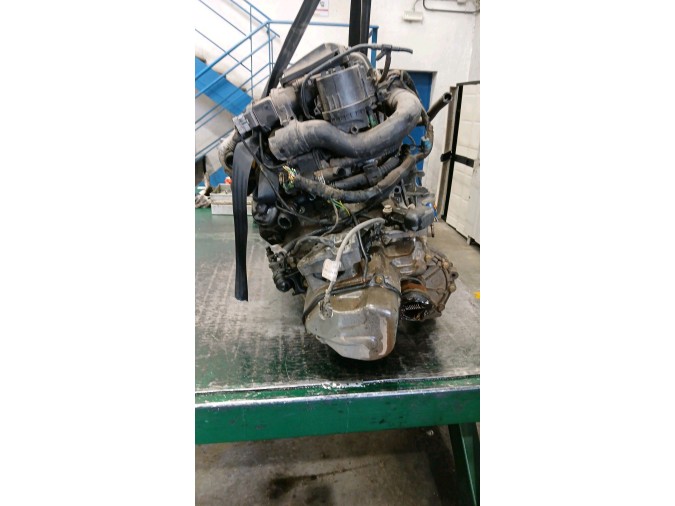 MOTOR CON ACCESORIOS Y CAJA DE CAMBIOS CITROEN C3 2003
