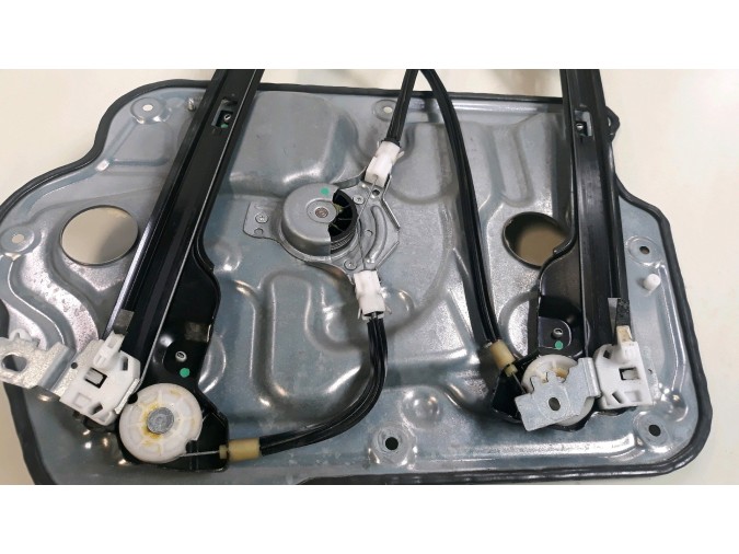ELEVALUNAS DELANTERO IZQUIERDO NISSAN QASHQAI 2008