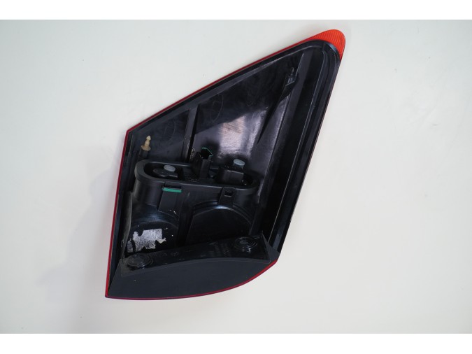 PILOTO TRASERO IZQUIERDO EXTERIOR NISSAN QASHQAI ROJO / ROSA 2008